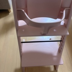 ストッケ　トリップトラップ　ピンクの画像