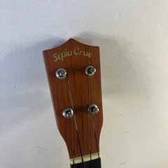 Sepia Crue（セピアクルー）ウクレレですの画像