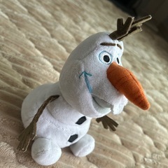オラフの座ってるぬいぐるみ　の画像