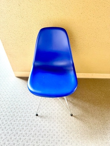 座面キズ
あり◼️正規品◼️イームズチェアー◼️ヴィトラ社製