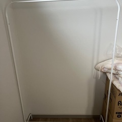 IKEA ハンガーラックの画像