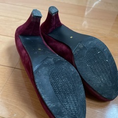 美品 スエード調のパンプス Ꮇの画像