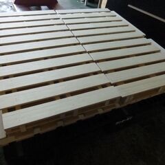 第1015回　スノコ　すのこ　取り放題　未使用　ベッド　ＤＩＹ素材　木材　エラー品　リフォームの画像