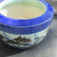 火鉢　唐津製　飼育用　メダカ　金魚の水槽　ヒビ割れ無しの画像