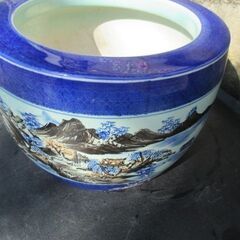 火鉢　唐津製　飼育用　メダカ　金魚の水槽　ヒビ割れ無しの画像