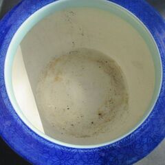 火鉢　唐津製　飼育用　メダカ　金魚の水槽　ヒビ割れ無しの画像