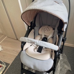 ベビーカー コンビメチャカルの画像