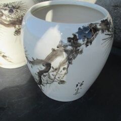 火鉢一対　水槽　メダカ　金魚　飼育用　の画像