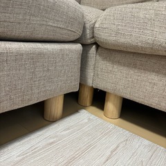 3人がけソファ、あしかけ、クッション　の画像