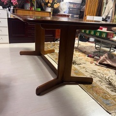 テーブル 椅子 セットの画像