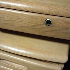 学習机＆キャビネットの画像