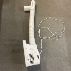 2018年型アイリスオーヤマ 布団乾燥機 FK-C2-WPの画像