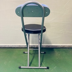 背もたれ付き　折りたたみチェア　丸椅子　折りたたみ椅子　パイプ椅子の画像