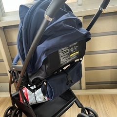 ♦︎③ほぼ未使用 アプリカ ベビーカー　の画像