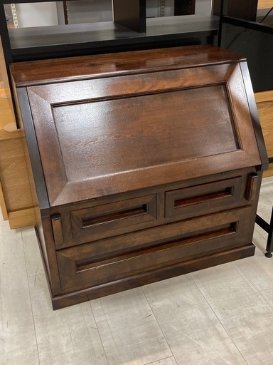 取りに来れる方限定！松本民芸家具のライティングビューローです！