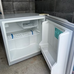 ハイアールミニ冷蔵庫の画像