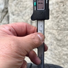 スタッドレスタイヤ195/65R15の画像