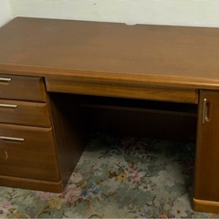 無料引き取り限定　
事務所デスクの画像
