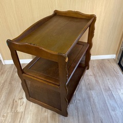 カリモク　キャスター付台　の画像