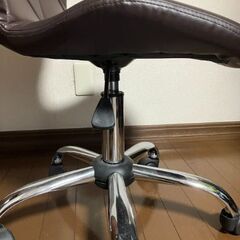 オフィス　チェアの画像
