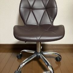 オフィス　チェアの画像