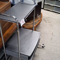 【リサイクルショップどりーむ天保山店】No.4880　デスク　写真参照🎵　キャスター付きで便利🎵の画像