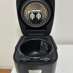 【美品】2023年製  圧力IHジャー炊飯器の画像