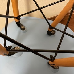 イームズシェルチェアの画像
