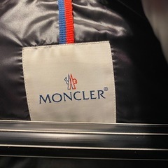 モンクレールダウン　　MAYAの画像