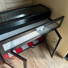 アンティーク飾り棚　コレクションケース　シェルフ　照明付きケース　アンティーク　レトロ　店舗什器　おしゃれ　ショーケースの画像