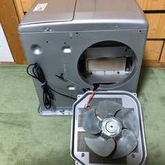 石油ファンヒーター(56) ダイニチ 9Lタンク FW-5617  2017年の画像