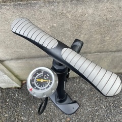 自転車　空気入れの画像