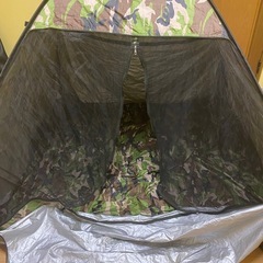 ポップアップテントの画像