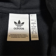 adidasパーカー
の画像