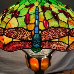 お話中　トンボ柄のステンドグラス スタンドの画像