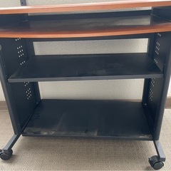 ◆早い方優先!! パソコンデスクの画像