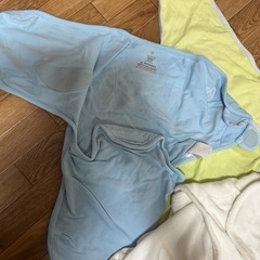 ベビースリング、すわどるスワドルの画像