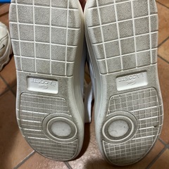 ラコステ　レディーススニーカー　の画像