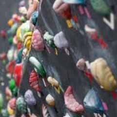 ボルダリング一緒に行ける方いますか？