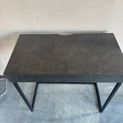 机　デスクの画像