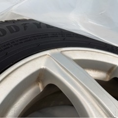 ホイル付きスタッドレスタイヤ4本セットの画像