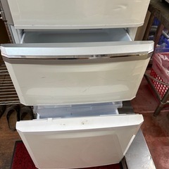 冷蔵庫　あげますの画像