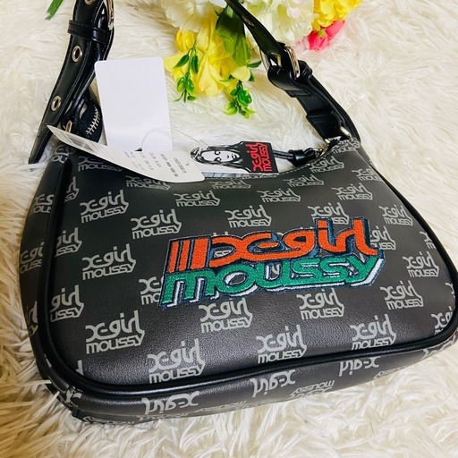 新品✨タグ付き✨moussy✨X-girl✨ショルダーバッグ✨ワンショルダー✨