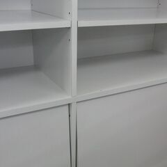 本棚 扉付き ブックラック 幅90.5×奥行39×高さ90.5cm ディスプレイラック フラップ扉 飾り棚 シェルフ 札幌 手稲の画像