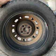 中古スタッドレスタイヤの画像