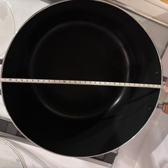 巨大鍋　32cm、深さ17cmIH対応の画像
