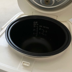 炊飯器　3合の画像