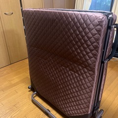 折りたたみベッドの画像