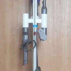 ■スタンド付き★動作良好・ダイソン・dyson・大人気の掃除機・オムニグライドSV19・バッテリー良好■の画像