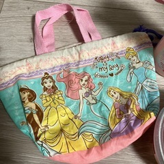 【決まりました】お弁当箱・水筒のセット　プリンセスの画像